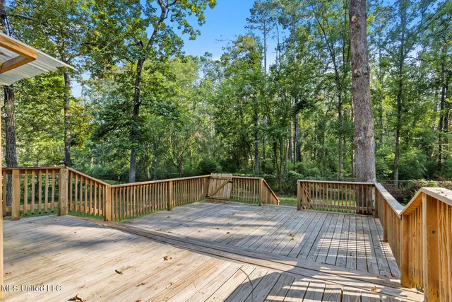 $315,000 | 100 Redbud Court, Brandon, MS 39047