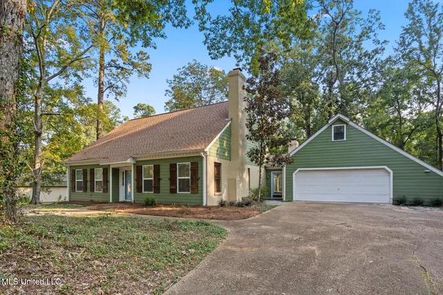 $315,000 | 100 Redbud Court, Brandon, MS 39047