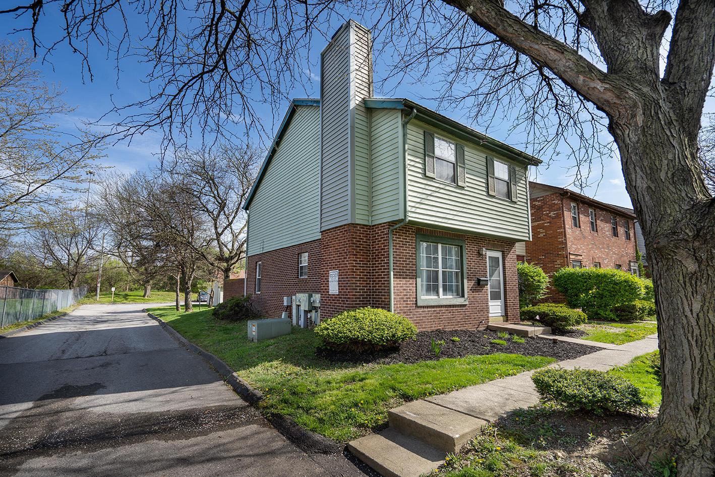 2686 Petzinger Road Columbus, OH 43209 - Photo 3 of 38 Gallery Image 3