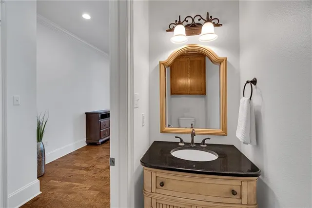 $2,100 | 1633 First Street, Unit 202, New Orleans, LA 70130