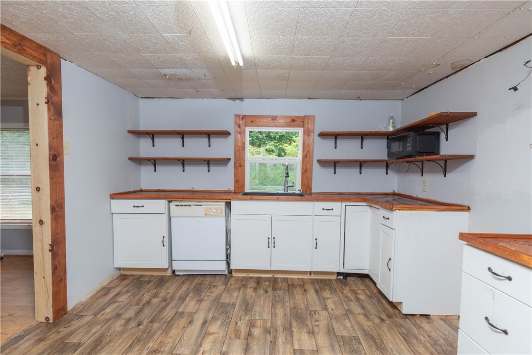 115 Carver Road Westminster, SC 29693 - Photo 5 of 25 Gallery Image 5