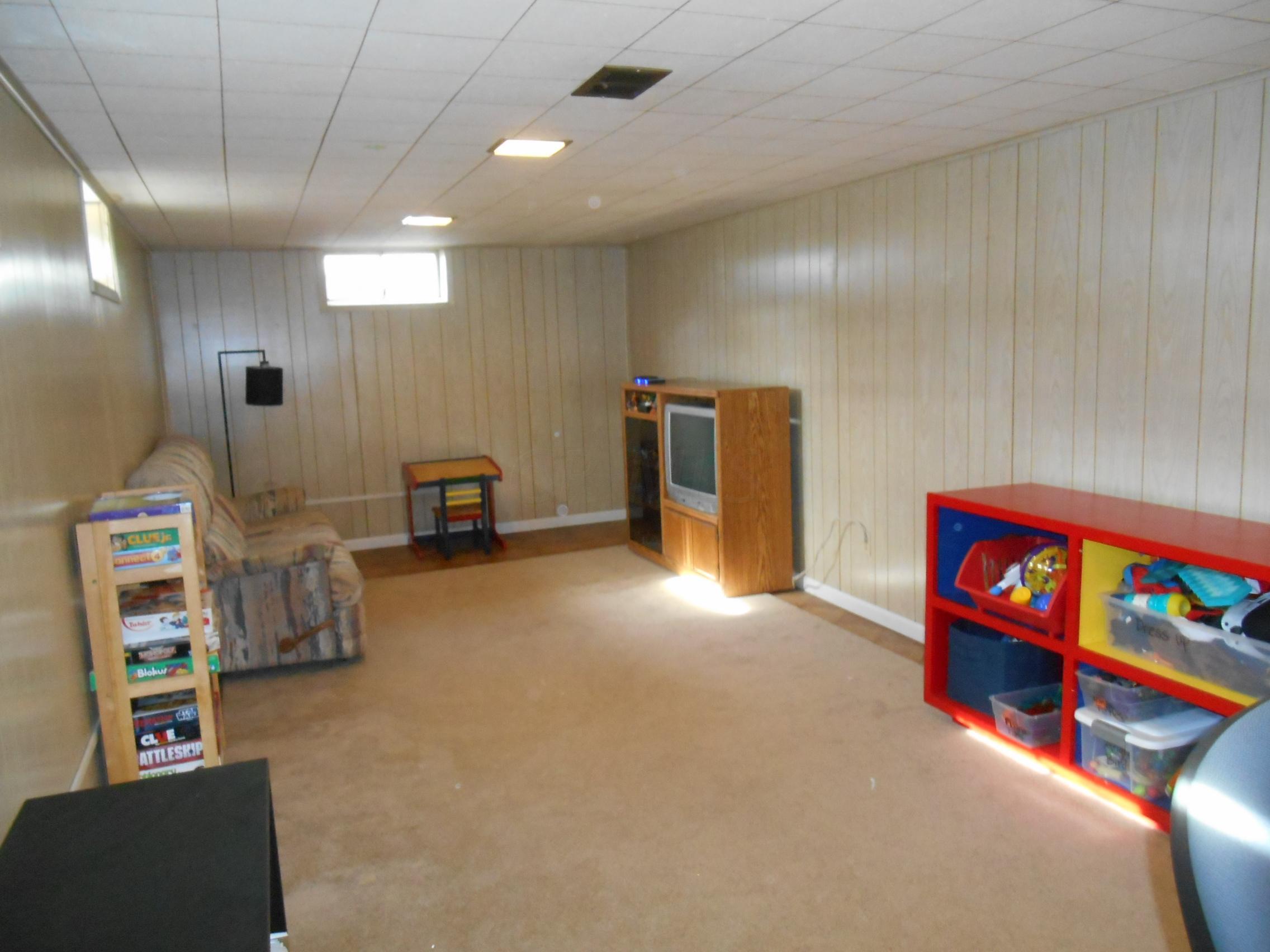 2715 Nottingham Road Columbus, OH 43221 - Photo 12 of 20