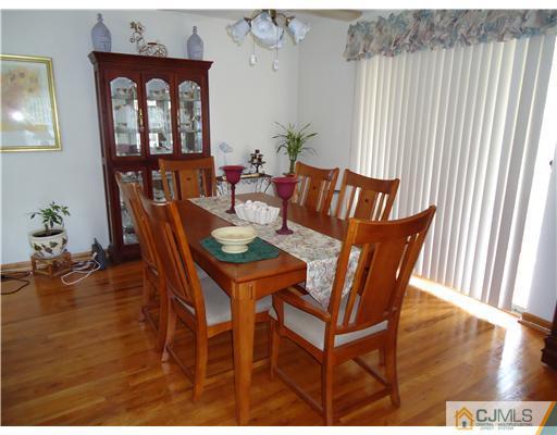 26 Harmon Road Edison, NJ 08837 - Photo 3 of 10 Gallery Image 3