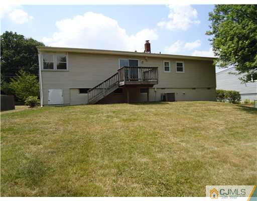 26 Harmon Road Edison, NJ 08837 - Photo 7 of 10 Gallery Image 7