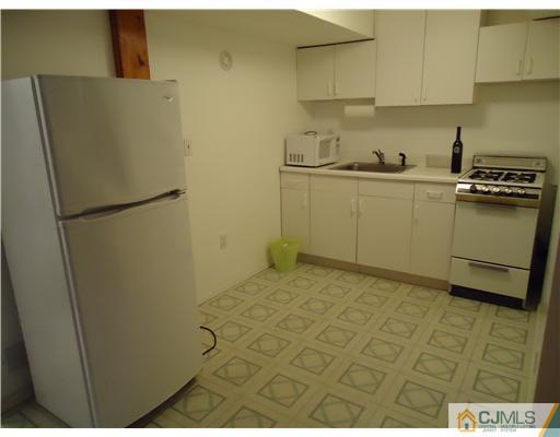 26 Harmon Road Edison, NJ 08837 - Photo 10 of 10 Gallery Image 10