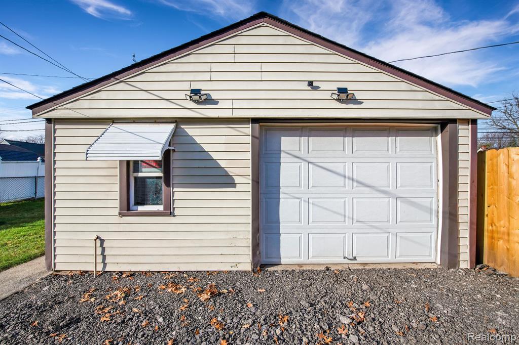 6850 Beech Daly Road Taylor, MI 48180 - Photo 13 of 16