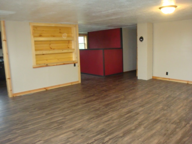 6165 East Olive Branch Road Pekin, IN 47165 - Photo 4 of 21 Gallery Image 4