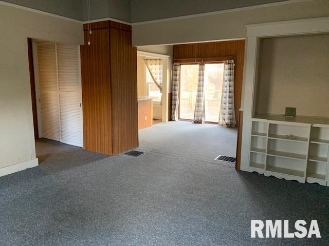 1178 Toronto Road Springfield, IL 62712 - Photo 3 of 21