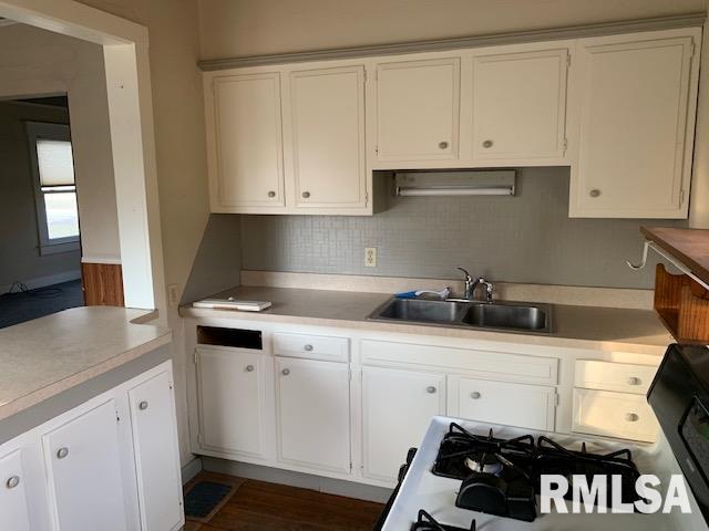 1178 Toronto Road Springfield, IL 62712 - Photo 8 of 21