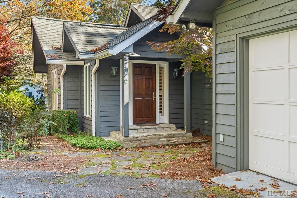1320 Cobb Road Highlands, NC 28741 - Photo 1 of 30 Gallery Image 1
