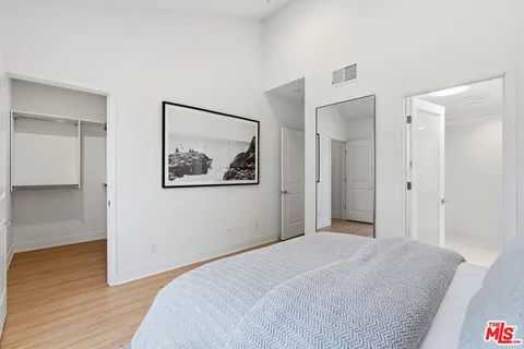 $995,000 | 3306 Aria Lane, Los Angeles, CA 90034