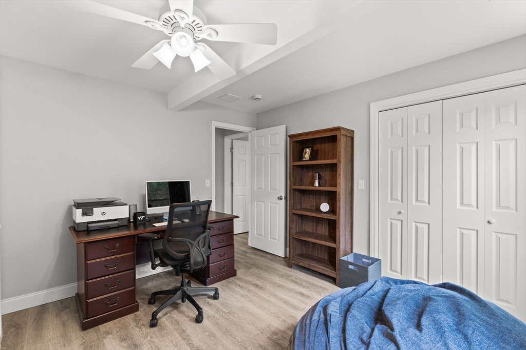 106 Circuit Avenue Wareham, MA 02571 - Photo 20 of 34 a bedroom with a workspace