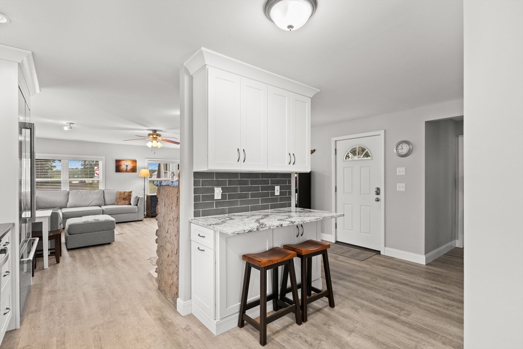 106 Circuit Avenue Wareham, MA 02571 - Photo 4 of 34