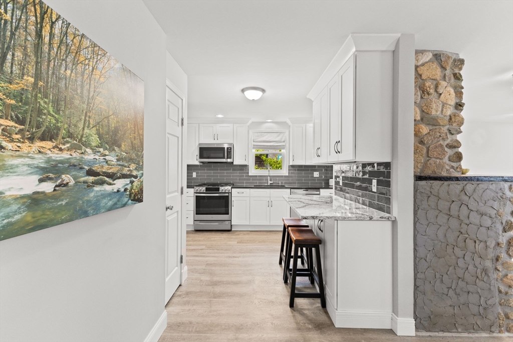 106 Circuit Avenue Wareham, MA 02571 - Photo 9 of 34