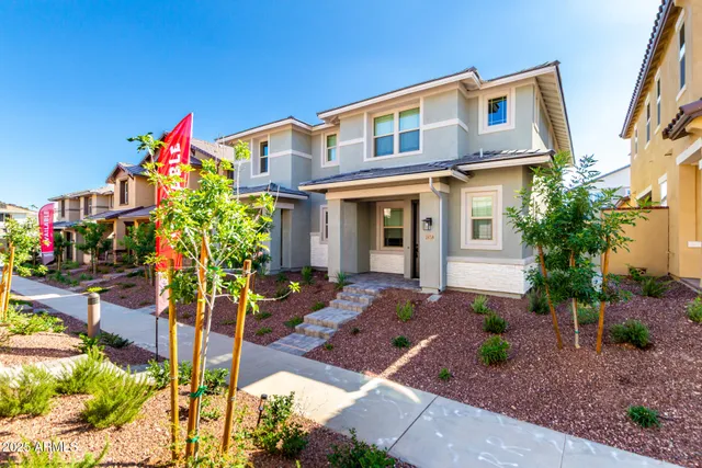 $399,995 | 2848 North Evergreen Street, Buckeye, AZ 85396