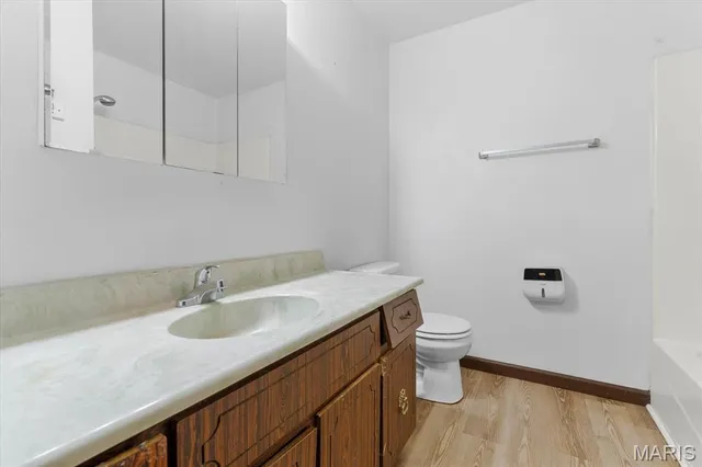 $84,900 | 102 Kensington Heights Road, Belleville, IL 62226