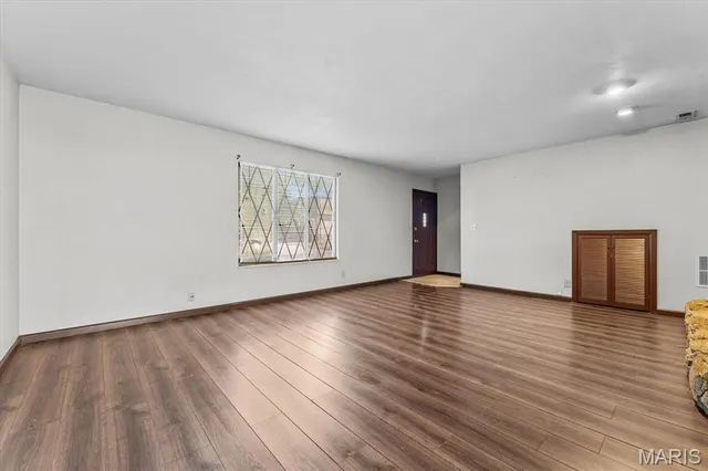 $84,900 | 102 Kensington Heights Road, Belleville, IL 62226