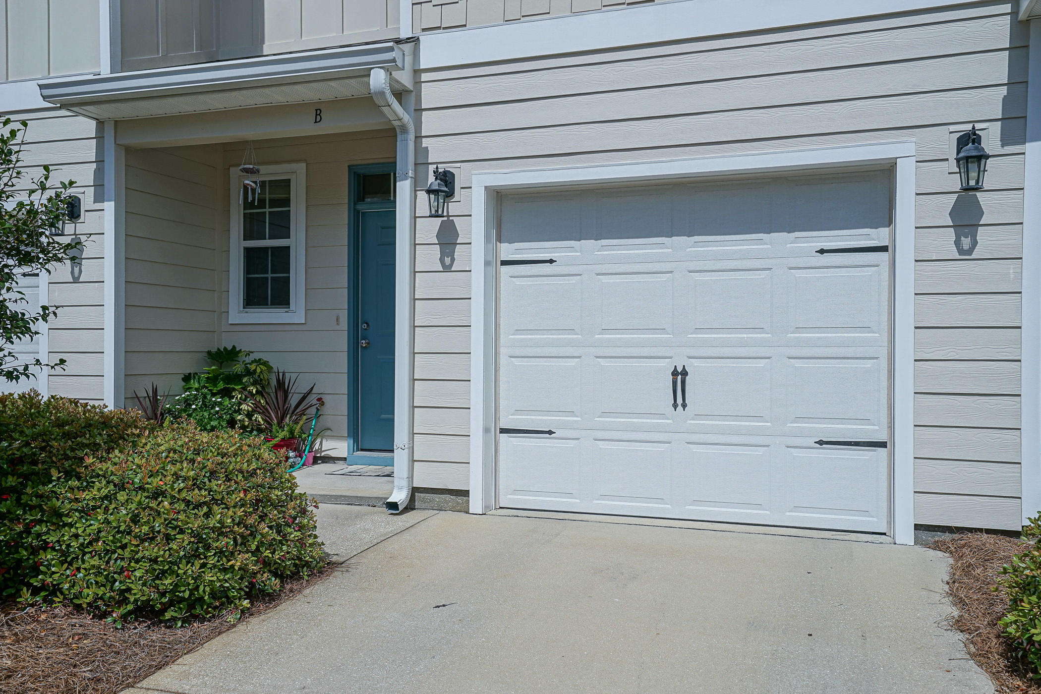 19 East Shady Oaks Lane, Unit B Santa Rosa Beach, FL 32459 - Photo 34 of 35 front view of the house
