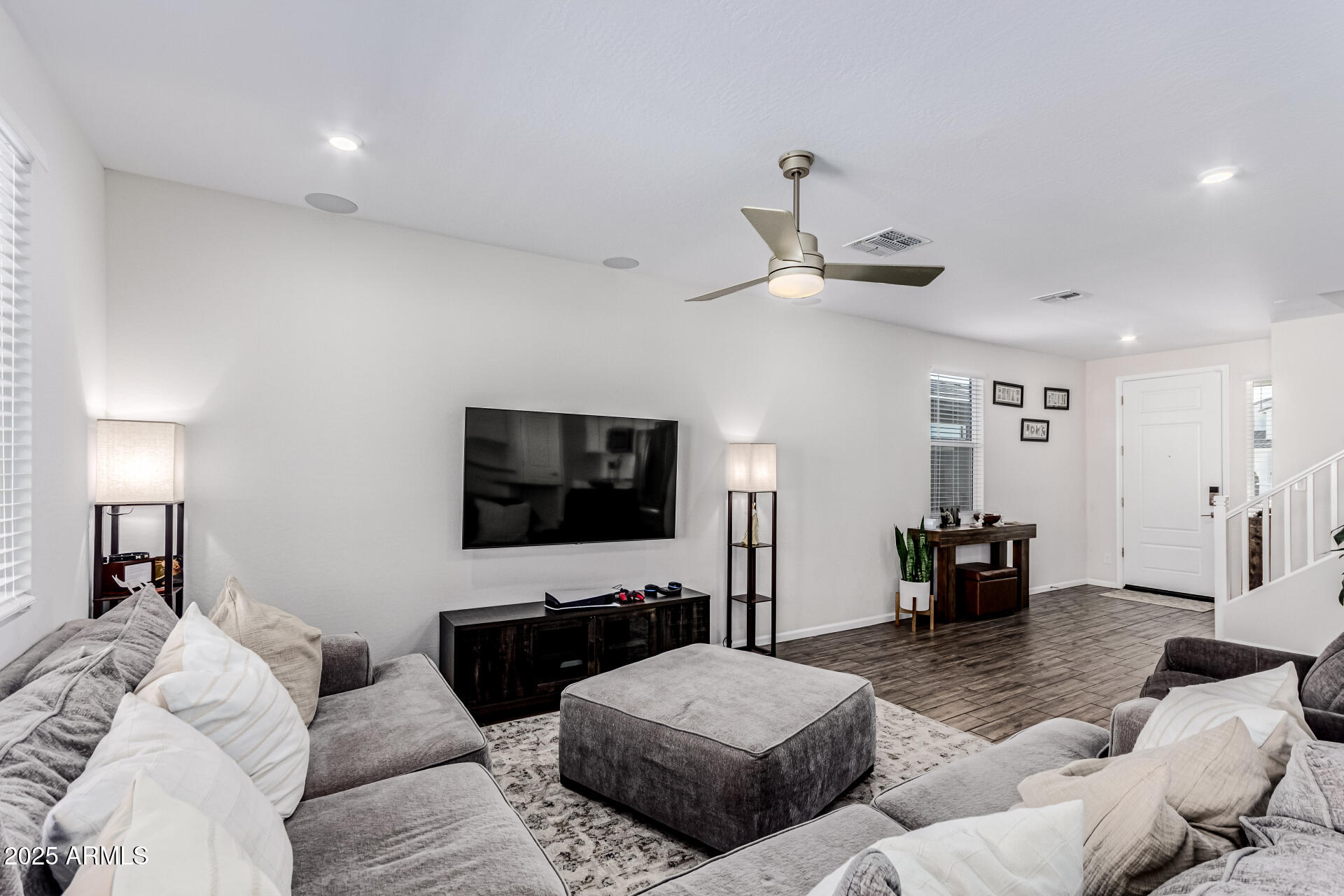 17478 West Paraiso Lane Surprise, AZ 85387 - Photo 4 of 38 4 - Paraiso