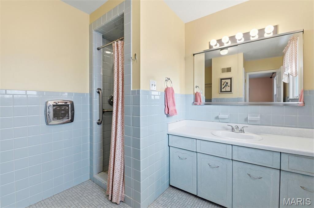 426 Darst Road Ferguson, MO 63135 - Photo 15 of 40