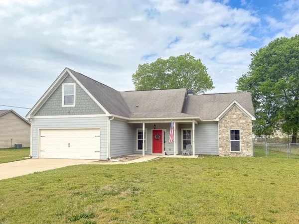 $279,900 | 264 Owens Road, Fort Mitchell, AL 36856