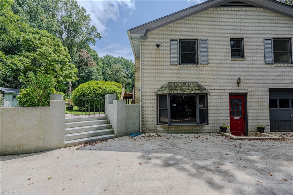 209 Debanne Road McLeansville, NC 27301 - Photo 4 of 40