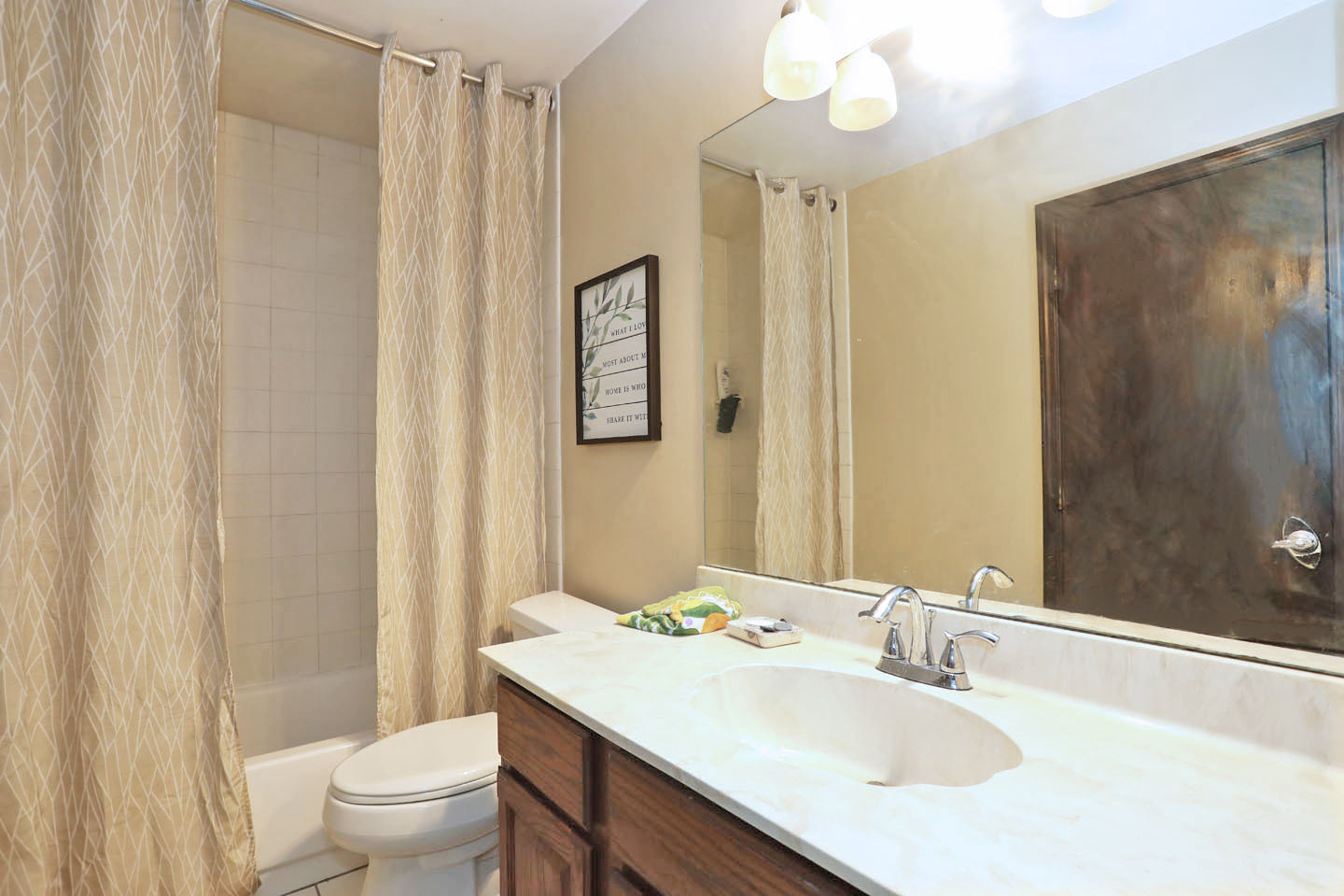 4624 Thornbark Drive Hoffman Estates, IL 60192 - Photo 18 of 30 a bathroom with a sink toilet and shower