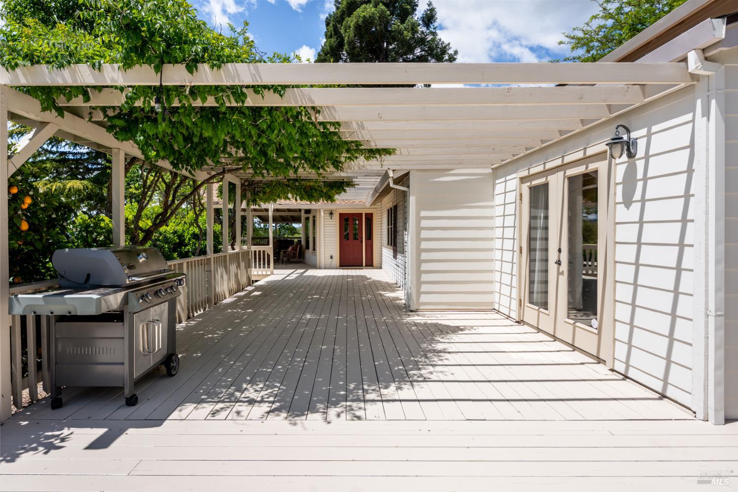 3760 King Ranch Road Ukiah, CA 95482 - Photo 28 of 44 a front view of a house