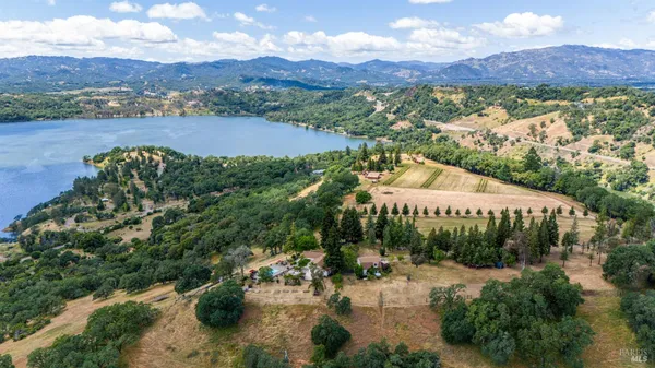 $1,050,000 | 3760 King Ranch Road, Ukiah, CA 95482
