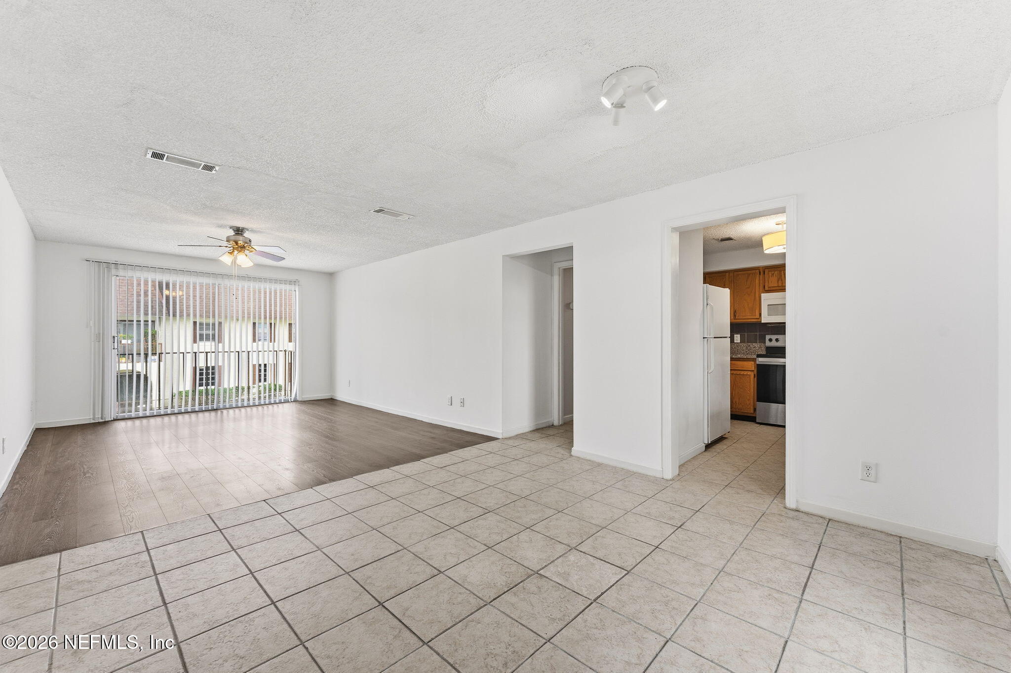 1738 El Prado Road, Unit 8 Jacksonville, FL 32216 - Photo 12 of 26 7-web-or-mls-DSC08988