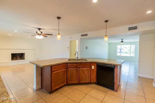 $3,995 | 1603 East Del Rio Drive, Tempe, AZ 85282