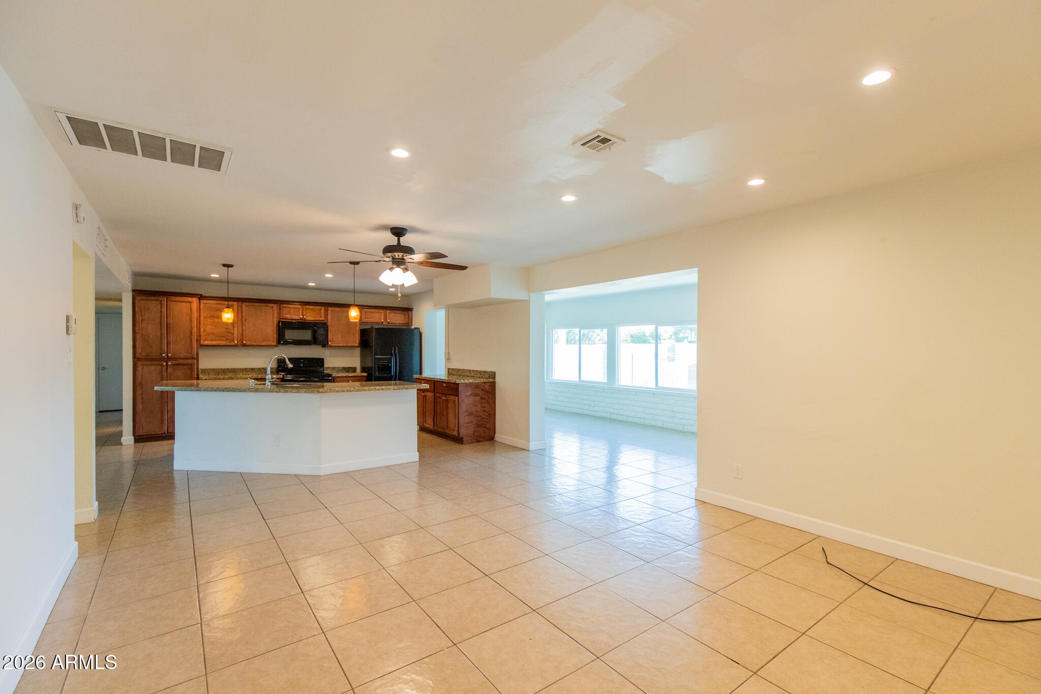 1603 East Del Rio Drive Tempe, AZ 85282 - Photo 12 of 25 12