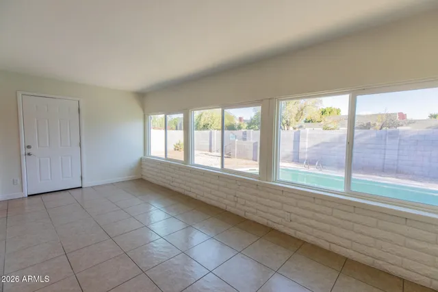 $3,995 | 1603 East Del Rio Drive, Tempe, AZ 85282
