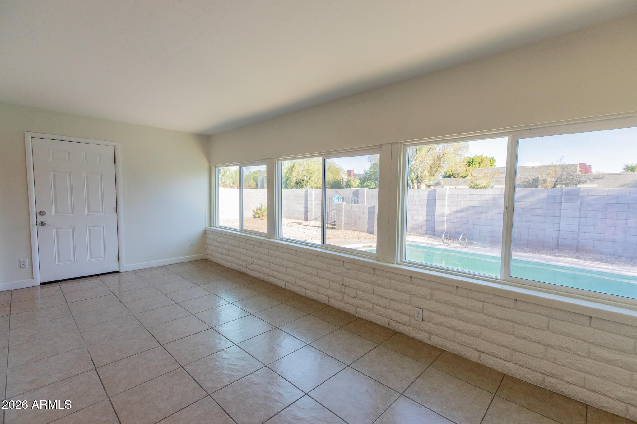 1603 East Del Rio Drive Tempe, AZ 85282 - Photo 14 of 25 14