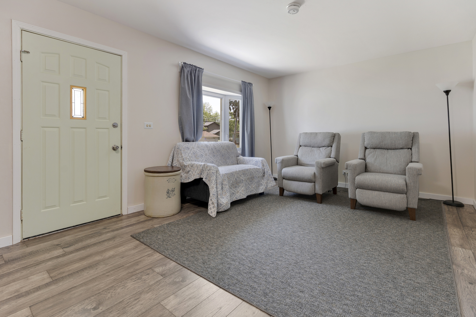 2912 Grove Lane Cary, IL 60013 - Photo 8 of 27 Gallery Image 8