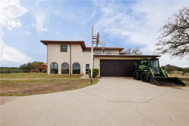 $789,000 | 80 County Road 508, Goldthwaite, TX 76844