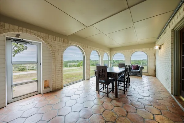 a view of a livingroom with furniture