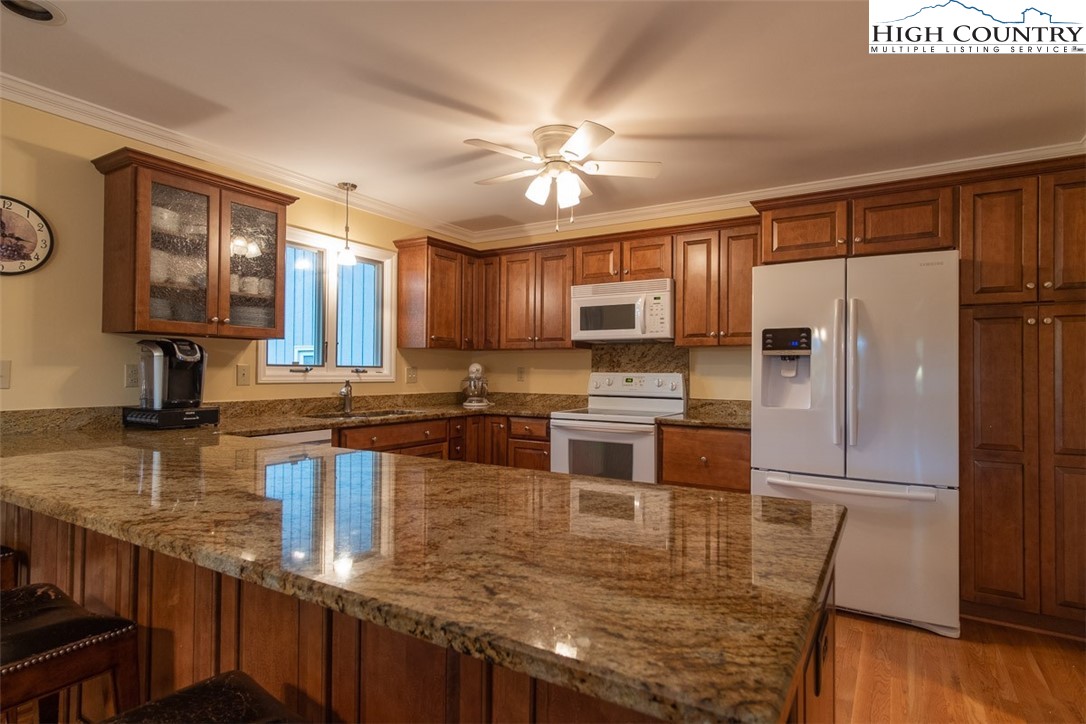 178 Country Club Road Glade Valley, NC 28627 - Photo 4 of 43 Gallery Image 4