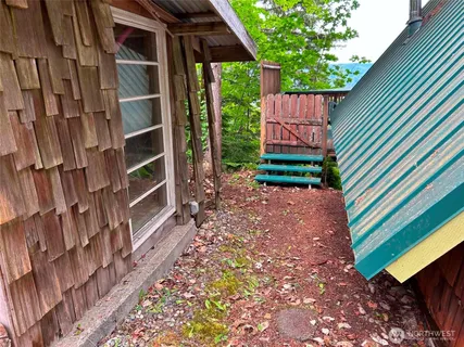 $295,000 | 41 North Diamond Head Drive, Lilliwaup, WA 98555