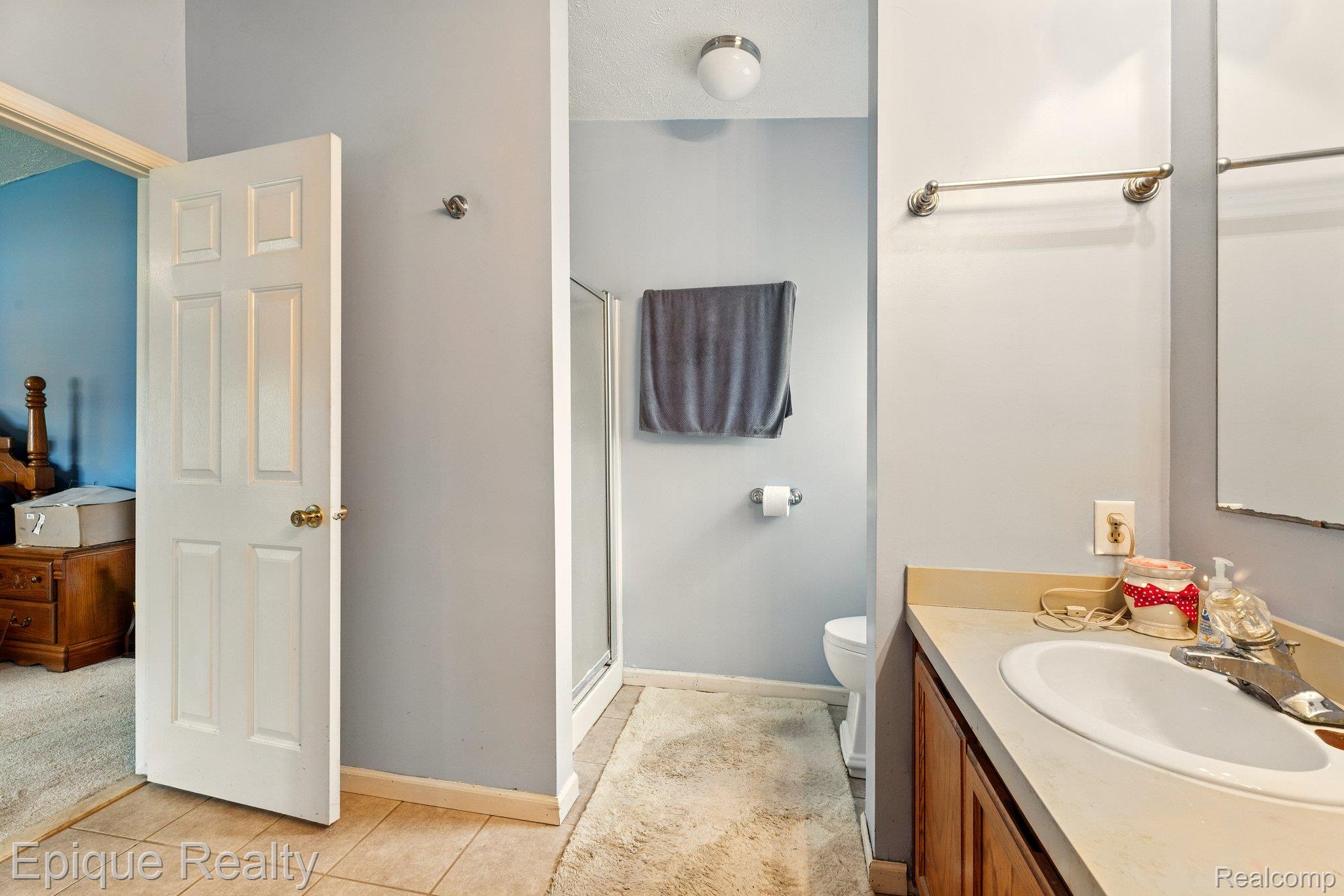 5915 Newman Road St. Clair, MI 48079 - Photo 5 of 24 5915 Neuman Rd (11).jpg