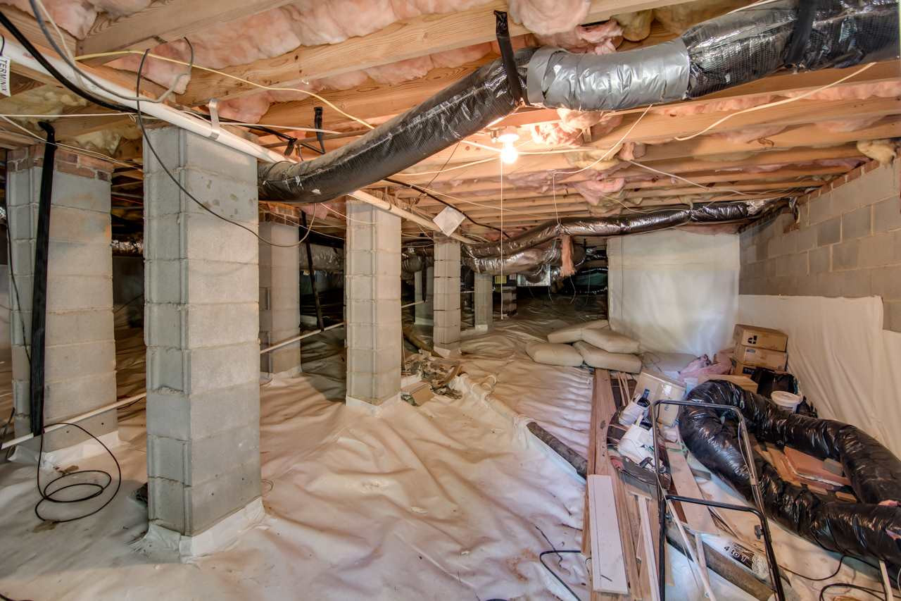 501 Merrie Road Raleigh, NC 27606 - Photo 28 of 28 crawl space