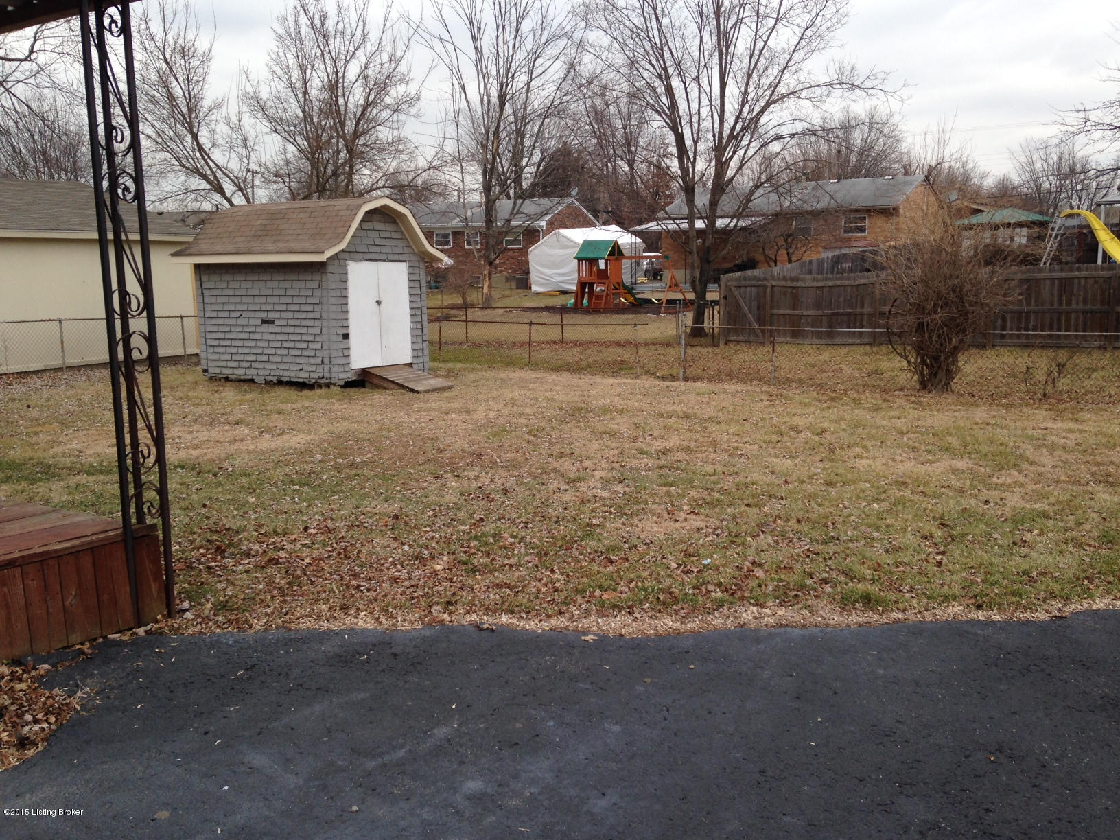 244 Glenview Road Louisville, KY 40229 - Photo 20 of 26 PARTIALLY FENCED YARD