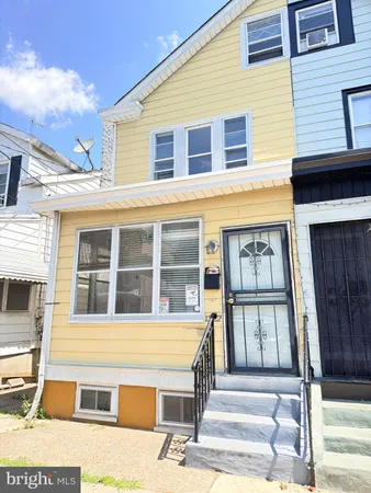 $2,500 | 1222 Genesee Street, Trenton, NJ 08610