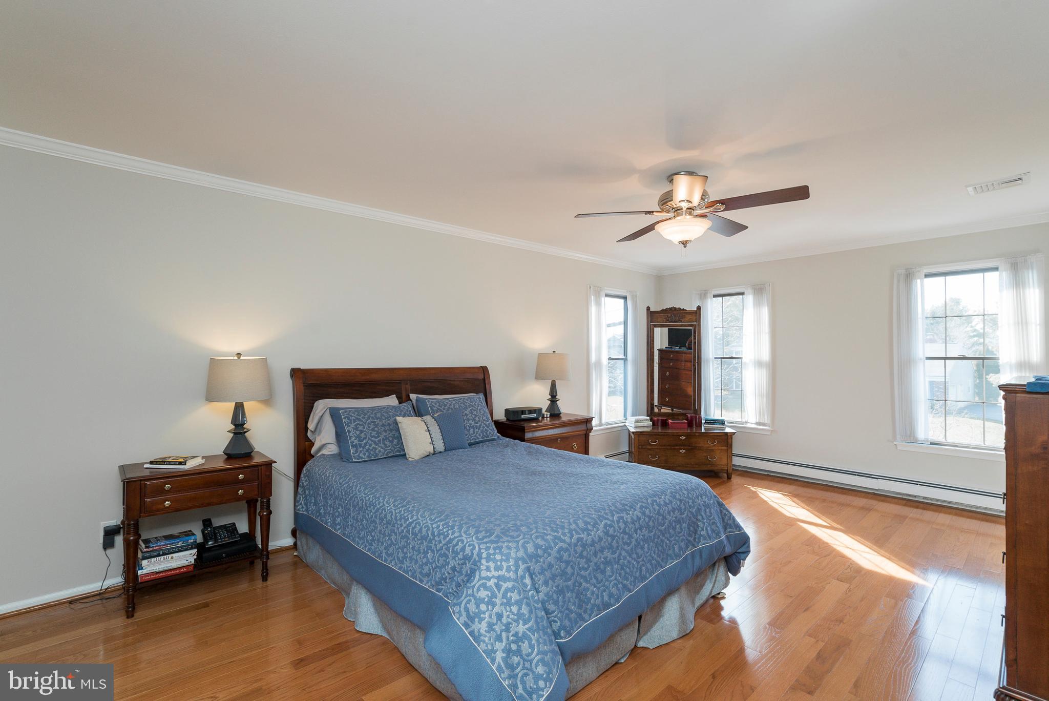 6 Winthrop Road Lawrenceville, NJ 08648 - Photo 11 of 24 Spacious Master Bathroom
