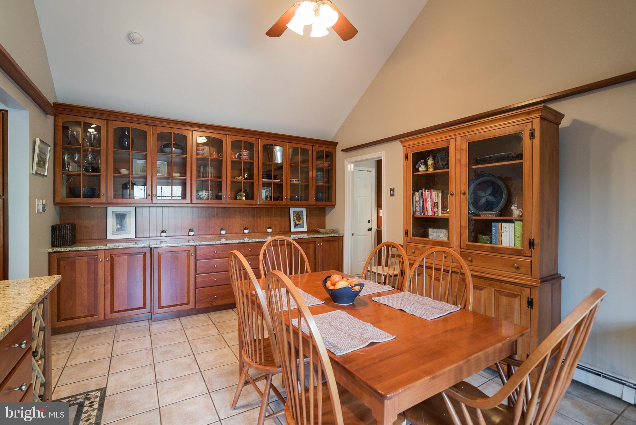 6 Winthrop Road Lawrenceville, NJ 08648 - Photo 20 of 24 Built-ins in spacious eating area of kitchen