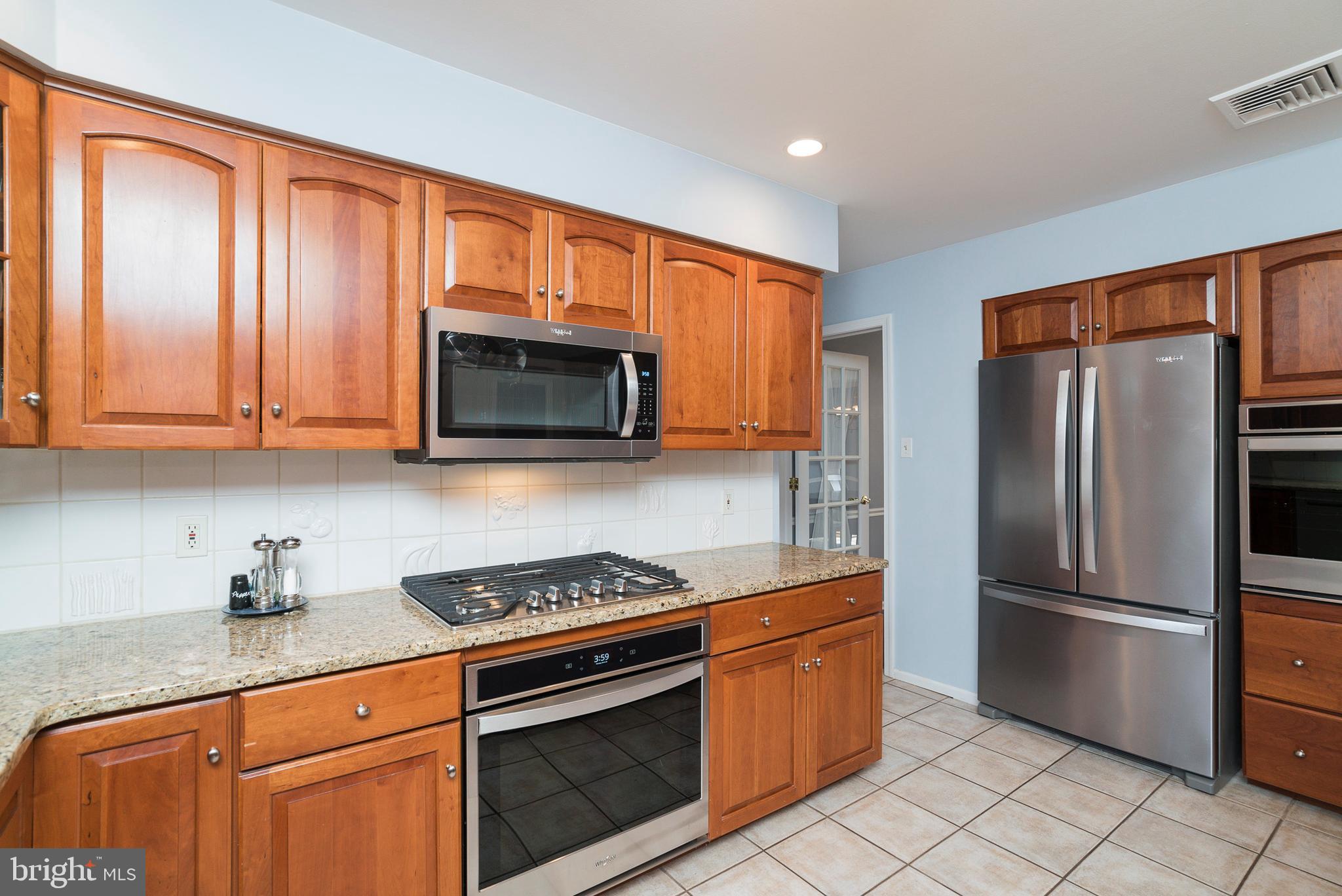 6 Winthrop Road Lawrenceville, NJ 08648 - Photo 21 of 24 Brand New Stainless steel appliances & double oven