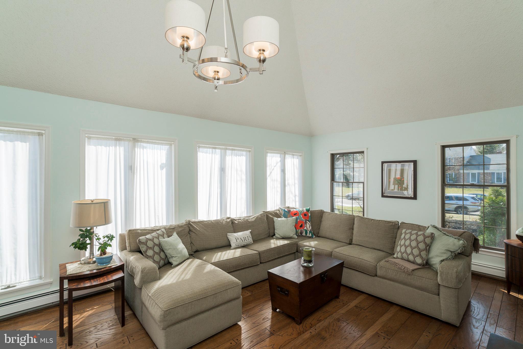 6 Winthrop Road Lawrenceville, NJ 08648 - Photo 5 of 24 Vaulted Sunroom/Bonus Room