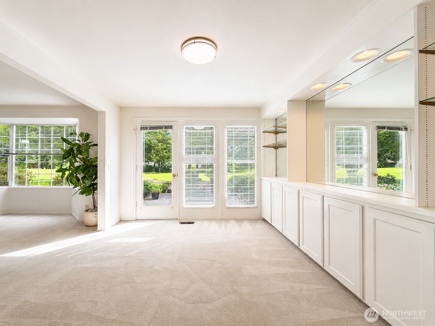 2009 Mill Pointe Drive Southeast Bothell, WA 98012 - Photo 34 of 40