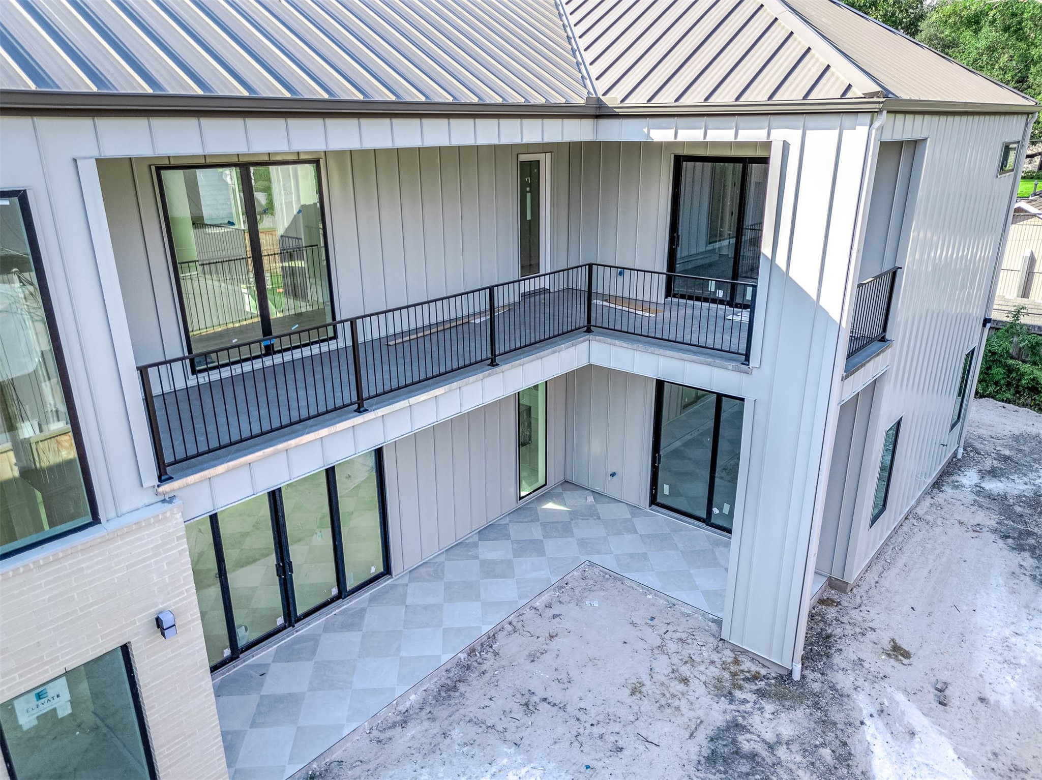 408 West 30th Street Houston, TX 77018 - Photo 16 of 27 a view of balcony with window and wooden stairs