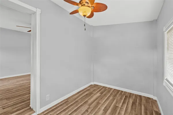 $1,300 | 1101 8th Avenue North, Texas City, TX 77590